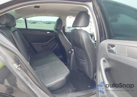 2011 Volkswagen Jetta 2.5L Se z USA, uszkodzony, nr VIN 3VWDX7AJ9BM352262